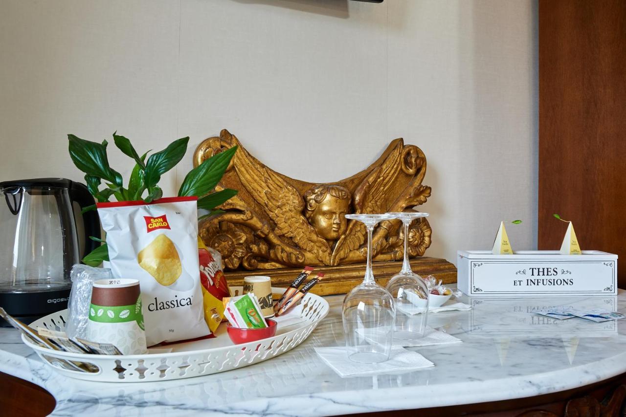 Fabrizio'S Rooms Rome Bagian luar foto
