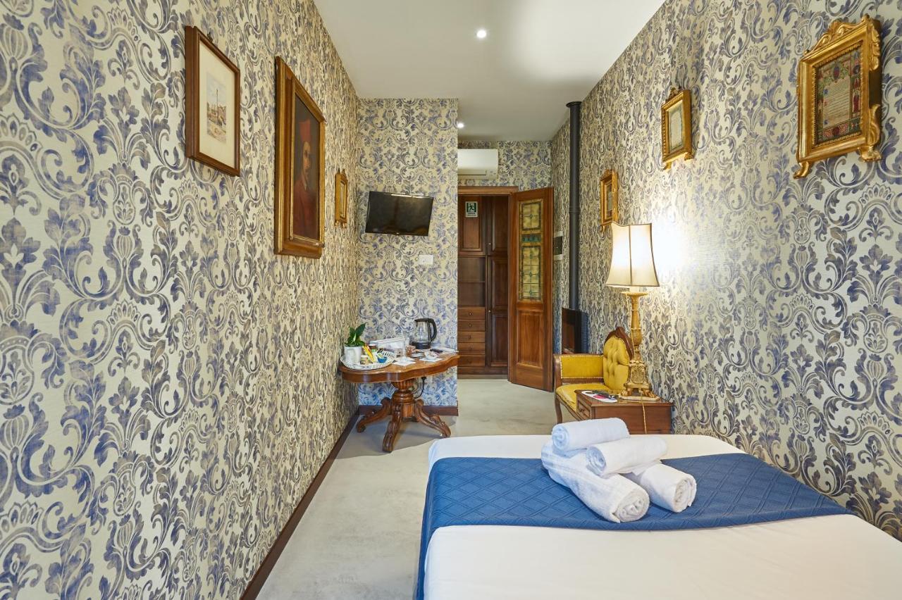 Fabrizio'S Rooms Rome Bagian luar foto
