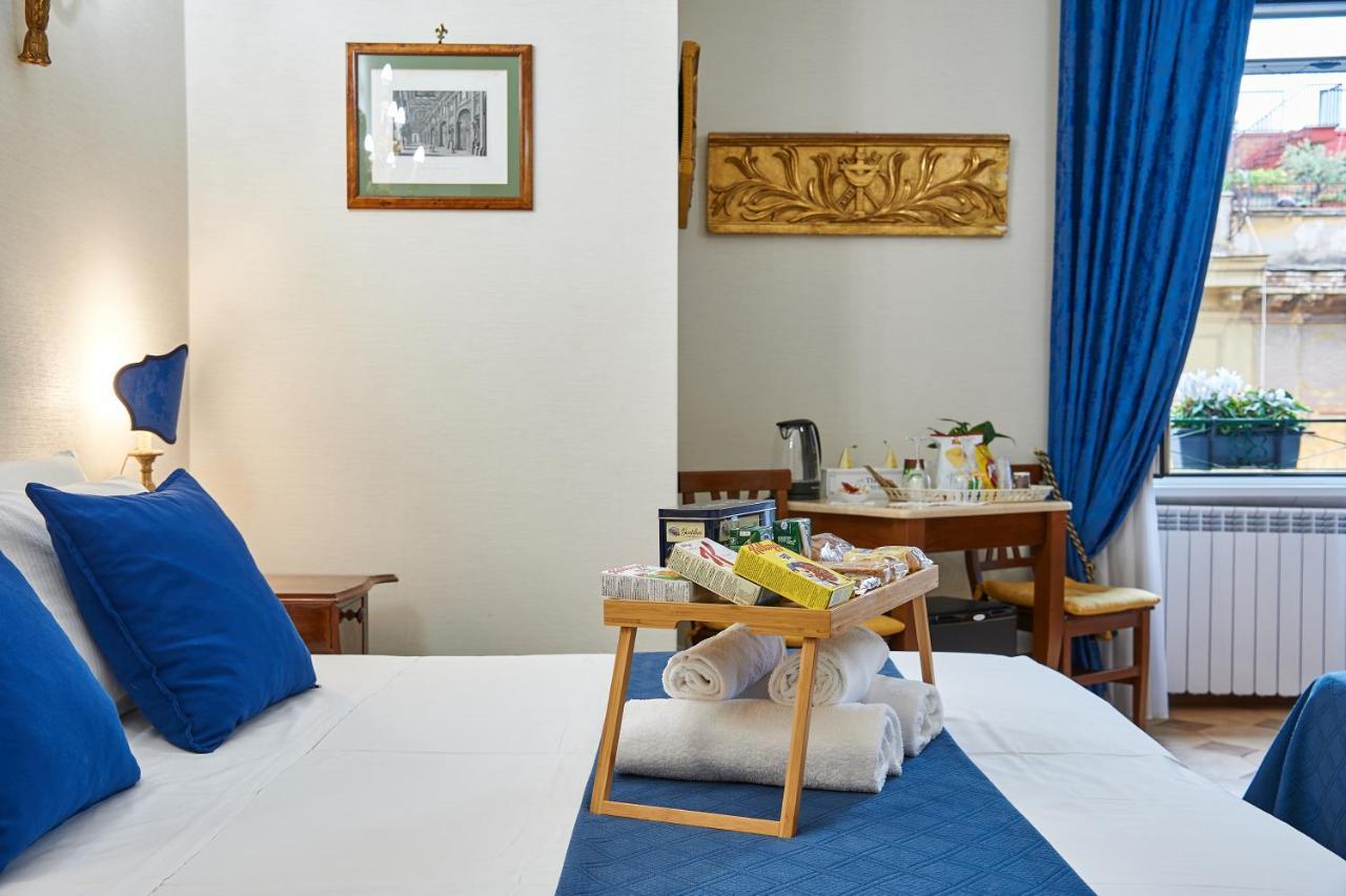 Fabrizio'S Rooms Rome Bagian luar foto