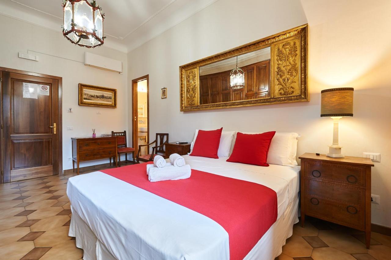 Fabrizio'S Rooms Rome Bagian luar foto