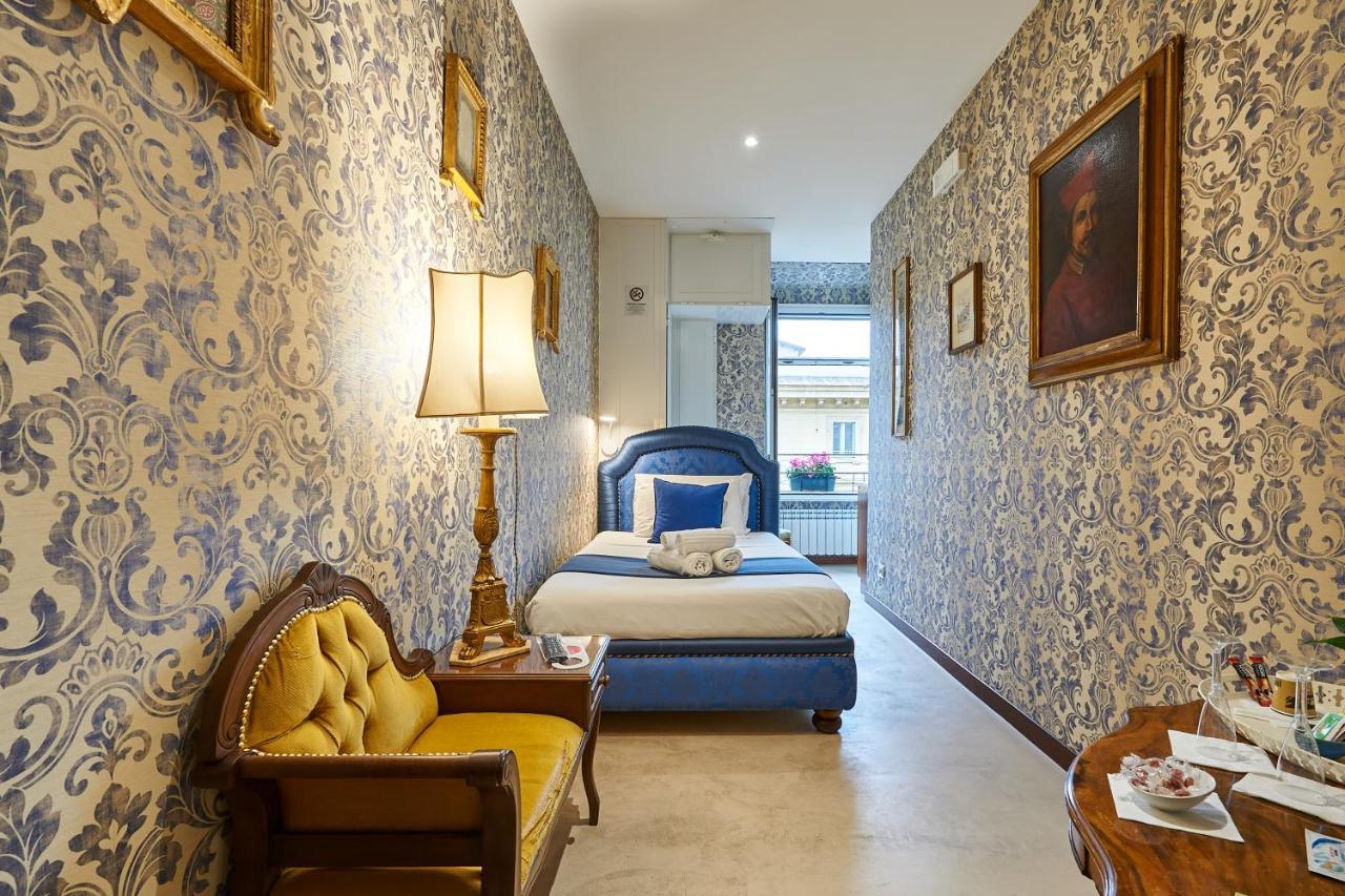 Fabrizio'S Rooms Rome Bagian luar foto
